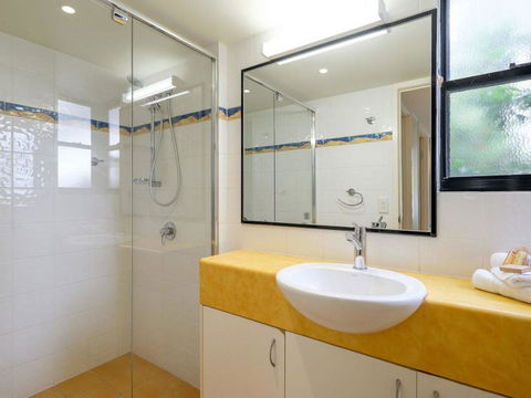 Mooloomba Five - Hotel VIC 2