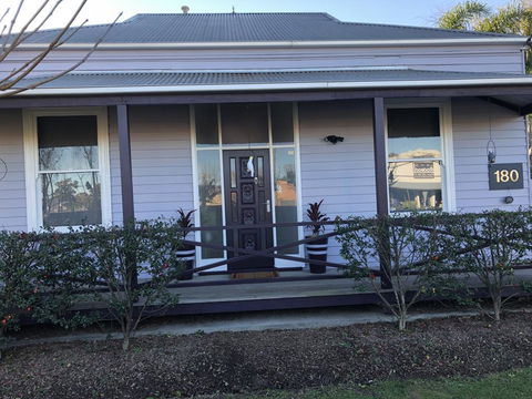 'Tranquil Moments On Macleod' - Hotel VIC 1