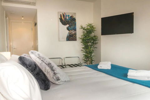 1 Bedroom Studio Apartment Near Eagle Street - Hotel VIC 0