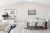 Book Noosaville Accommodation Vacations Hotel VIC Hotel VIC