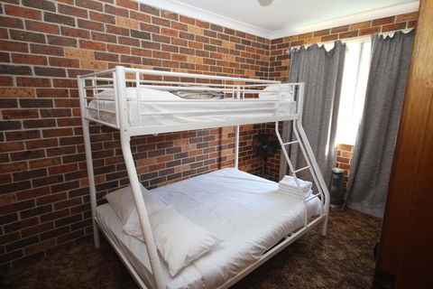 1/2 Brunswick Avenue - Hotel VIC 2