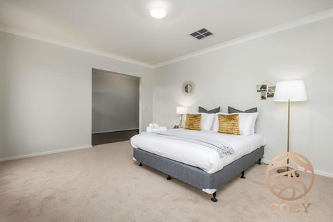 119, Breath Of The Forest In The Heart Of Clyde - Hotel VIC 2