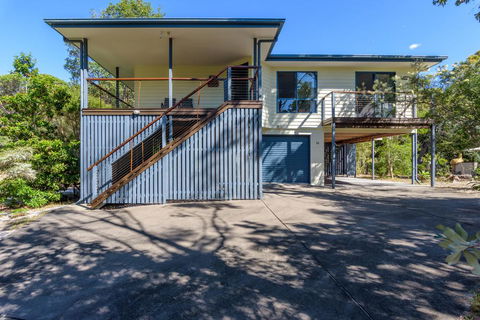 12 Ibis Court - Highset Beach House With Natural Bushland Gardens And Covered Decks - Hotel VIC 0