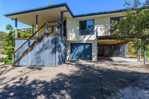 12 Ibis Court - Highset Beach House With Natural Bushland Gardens And Covered Decks - Hotel VIC 1