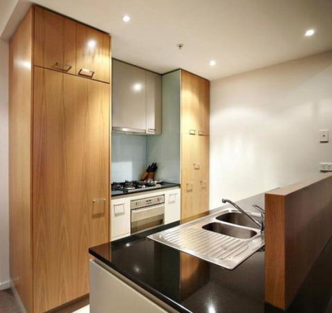 1201P Docklands 2Bed 1bath Water View - Hotel VIC 3