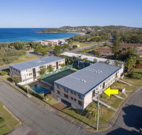 2 'The Dunes' 38 Marine Drive - pool tennis court and so close to the beach - Hotel VIC