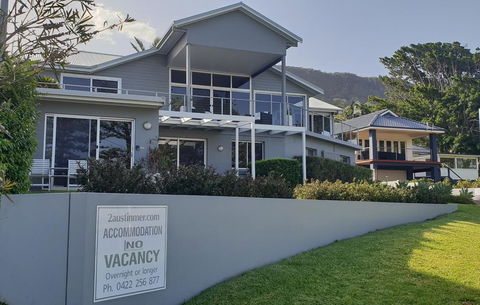 2 Austinmer Apartment - Hotel VIC 1