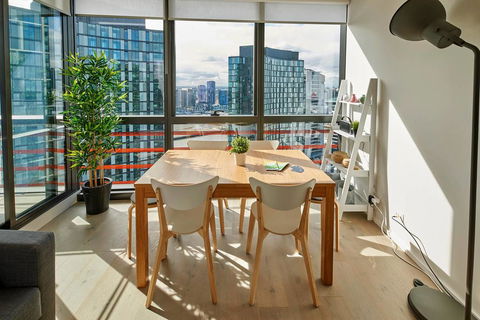 2 Bed 2 Bathroom Brand New Unit With Gym And Pool - Hotel VIC 2