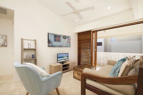 2 Hale Lani - Hotel VIC 0