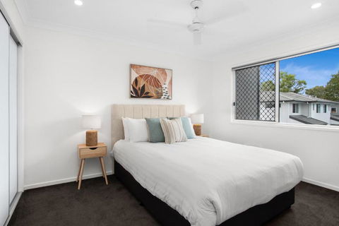 Comfortable 3-Bed Retreat Close Parks - Hotel VIC 4
