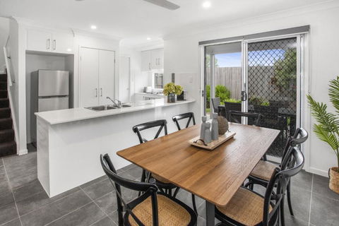 Comfortable 3-Bed Retreat Close Parks - Hotel VIC 3