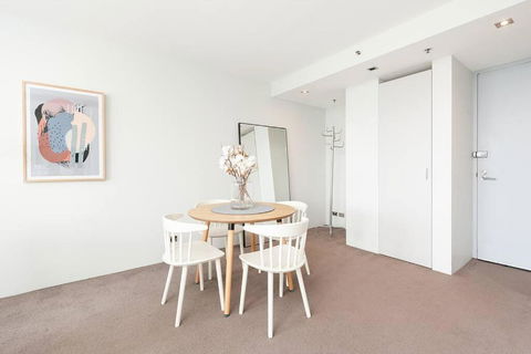 DH707 - 1 Bedroom Unit Victoria St - Darlinghurst - Hotel VIC 3