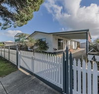 4 Lansell Road Cowes - Hotel VIC