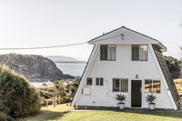 Book Scotts Head Accommodation Vacations Hotel VIC Hotel VIC