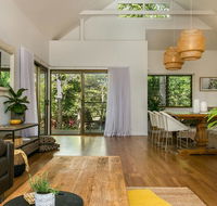 A SWEET ESCAPE - Alcorn House