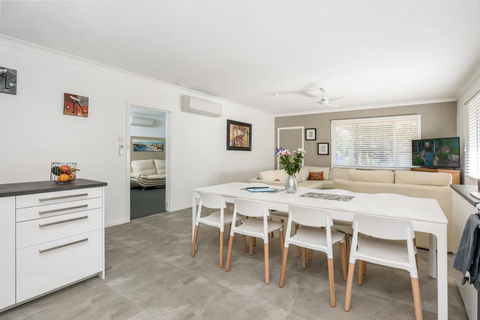 A SWEET ESCAPE - Carefree Beach Home - Hotel VIC 2