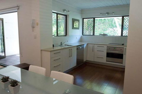 Absolute Beachfront - Mooloolaba - Hotel VIC 3
