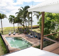 ABSOLUTE BEACHFRONT BLISS  NEWELL BEACH - Hotel VIC