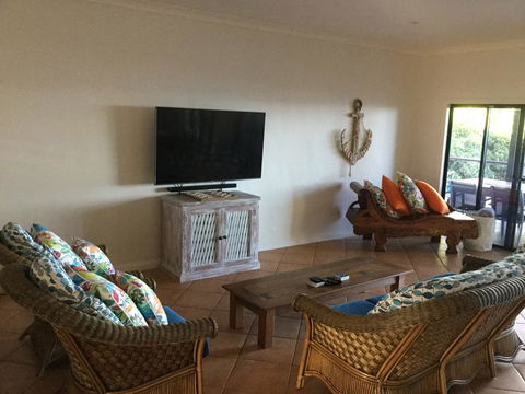 ABSOLUTE BEACHFRONT BLISS @ NEWELL BEACH - Hotel VIC 3