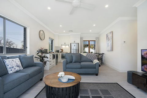 Accommodation Hunter - Adams Street Maitland - Hotel VIC 3