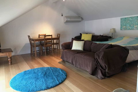 Adelaide Close CBD Large Private Studio Apartment In St Peters - Hotel VIC 1