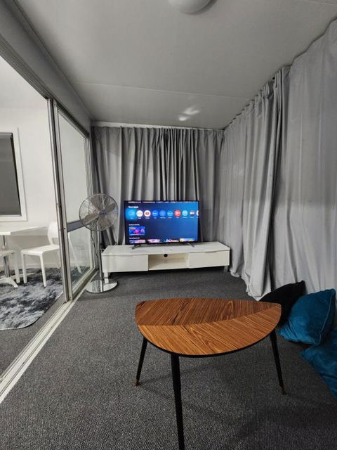 Entire Studio Apartment - Self Check-in - Hotel VIC 1