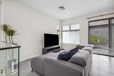 First-Class Townhouse W Free Parking And Wi-Fi - Hotel VIC 2