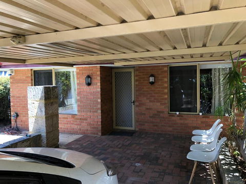 Glenelg Street - Hotel VIC 2