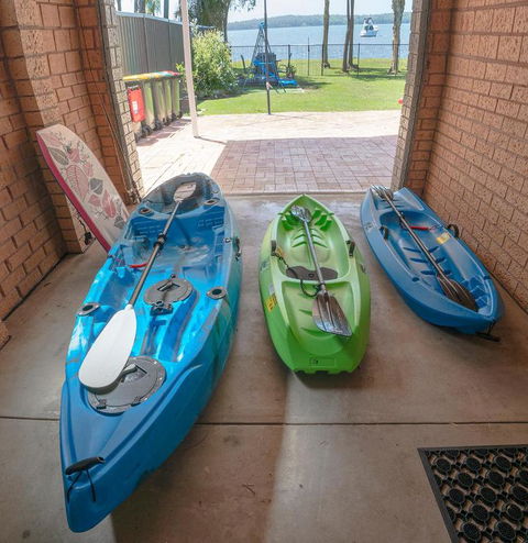 Getaway Lakefront Environmental House On Lake Macquarie With Water View - Hotel VIC 1