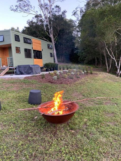 Gorgeous 2 Bedroom Tiny House Noosa Hinterland - Hotel VIC 0