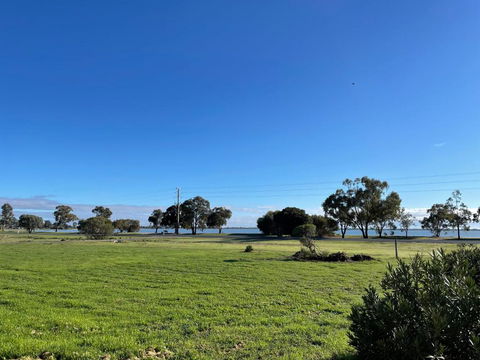 Happy Wanderer Motel Lake Boga ON THE LAKE WITH LAKE VIEWS - Hotel VIC 2