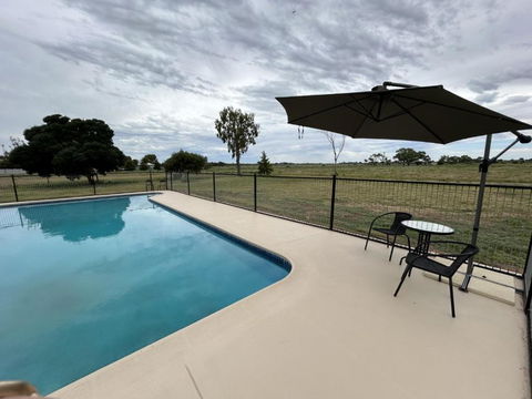 Happy Wanderer Motel Lake Boga ON THE LAKE WITH LAKE VIEWS - Hotel VIC 1