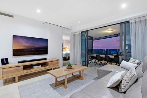 GUARANTEED OCEAN VIEW - Level 16 And Up - Soul Surfers Paradise - Self Contained &Privately Managed - Hotel VIC 3