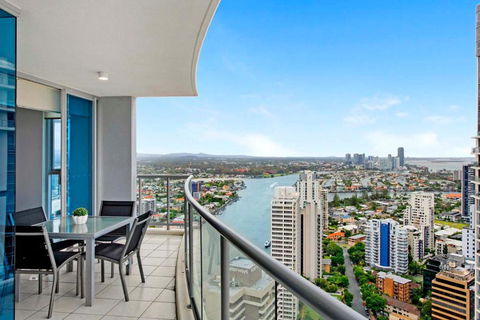 HIGH FLOOR GUARANTEE - 3 Bedroom Plus Study Apartments At Chevron Renaissance - Self Contained & Privately Managed - Wow Stay - Hotel VIC 3
