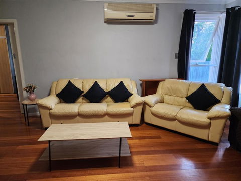 Homestay Near Dandenong Plaza - Hotel VIC 2