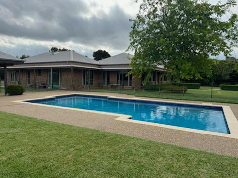 Hubbard Road - Hotel VIC 0