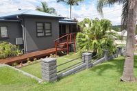 Book Maclean Accommodation Vacations Hotel VIC Hotel VIC
