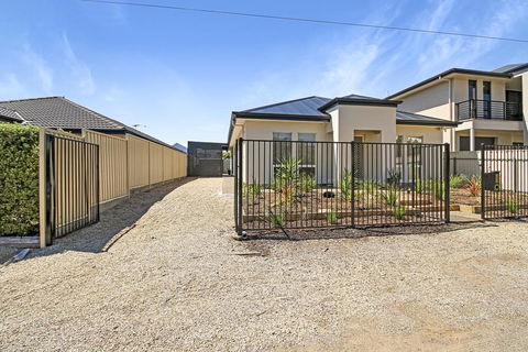 Aldinga Beach Experience - Hotel VIC 1