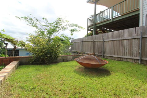 Amzaz, 15 Korogora Street - Hotel VIC 3