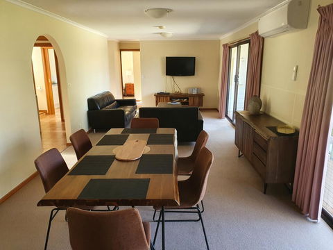 Annies Holiday Units - Hotel VIC 0