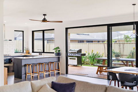MAINBREAK - DUNSBOROUGH - Hotel VIC 2