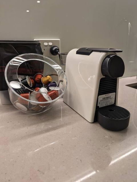 Modern 2 Bedroom Apartment Close To All Amenities! - Hotel VIC 1