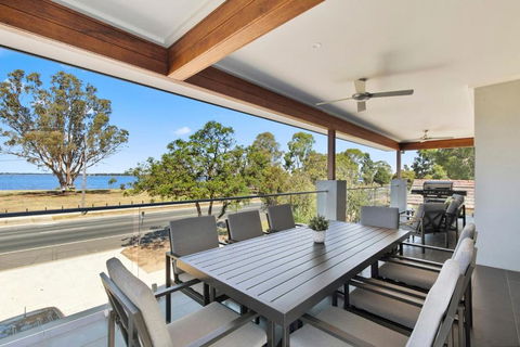 NEW - Sunrise Waters Holiday House - Hotel VIC 0