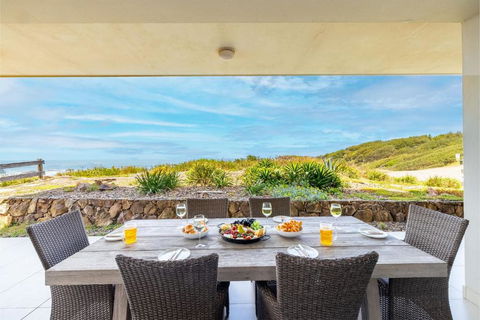 Ocean On The Rocks, 1,21 Ocean Ave - Waterfront, Wi-Fi, Ducted Air Conditioning - Hotel VIC 0