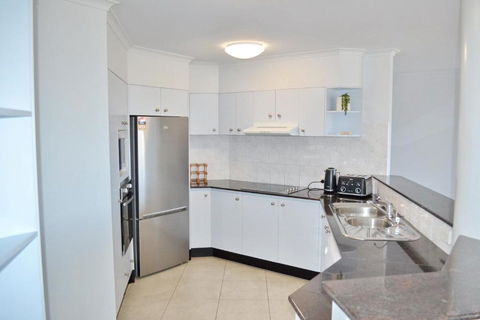Ocean Shores Apartment 17 - Bring You Own Linen. - Hotel VIC 2