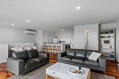 One Merino Panoramic Beach House Modern Sleeps 10 - Hotel VIC 2