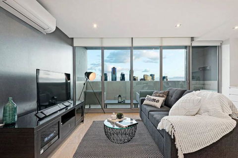 One Bedroom Apartment I Parking I River View I Walk To Crown - Hotel VIC 2