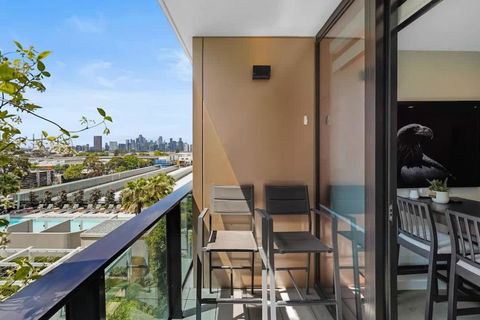 PM Residences - Modern Luxury 2BR Apt W Parking - Hotel VIC 3