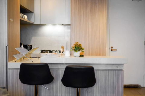 PM Residences - Modern Luxury 2BR Apt W Parking - Hotel VIC 2
