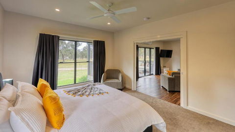 Quaffers On Storm King - Hotel VIC 1